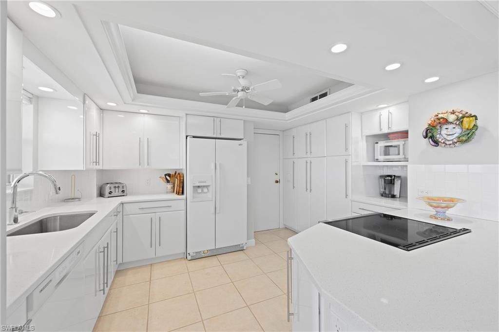 10691 Gulf Shore Dr, Unit 1102, Naples, FL 34108 Photo