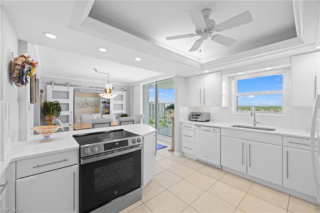 10691 Gulf Shore Dr, Unit 1102, Naples, FL 34108 Photo