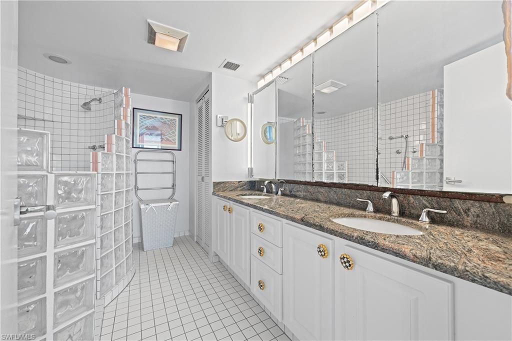 10691 Gulf Shore Dr, Unit 1102, Naples, FL 34108 Photo
