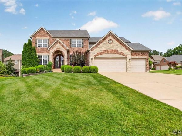 31 Pinewood Court, Dardenne Prairie, MO 63368
