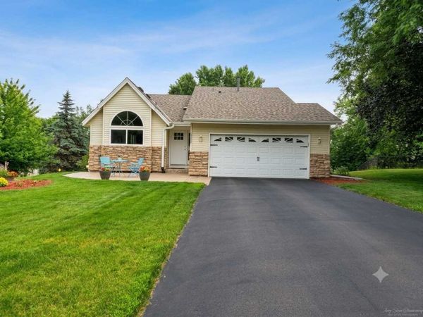 16795 Hershey Court , Lakeville, MN 55044