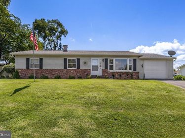 49 VISTA DRIVE, MARIETTA, PA 17547