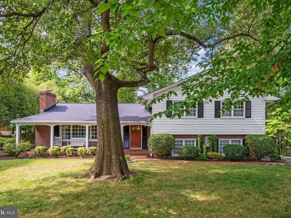 1730 GREENWAY DRIVE, FREDERICKSBURG, VA 22401