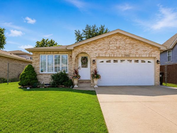 7516 Odell Avenue , Bridgeview, IL 60455