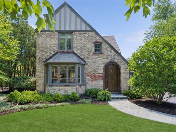154 Glenwood Avenue , Winnetka, IL 60093