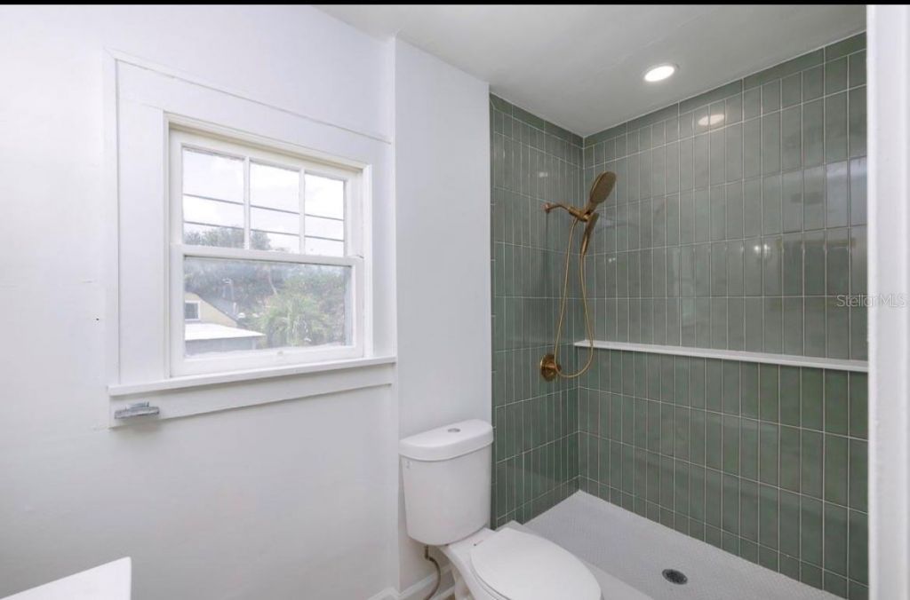 622 7th Avenue N, Unit 618B, Saint Petersburg, FL 33701 Photo