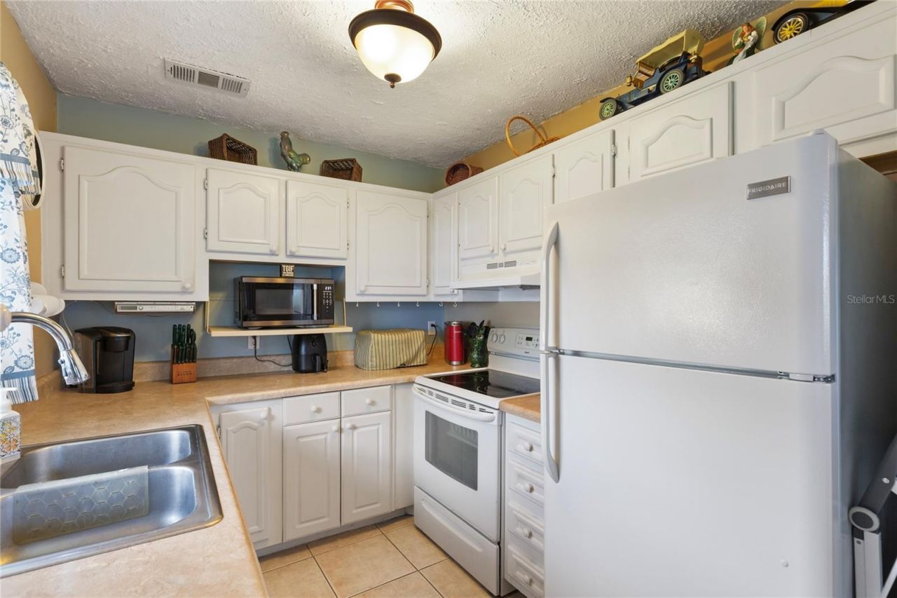 11730 Carissa Lane , New Port Richey, FL 34654 Photo