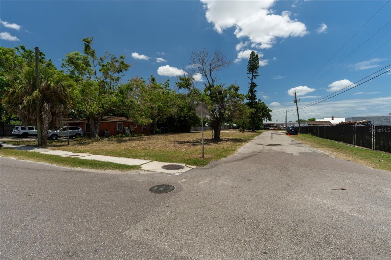 1206 27th Avenue W, Bradenton, FL 34205 Photo