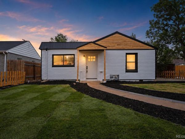 1716 Nome Street , Aurora, CO 80010