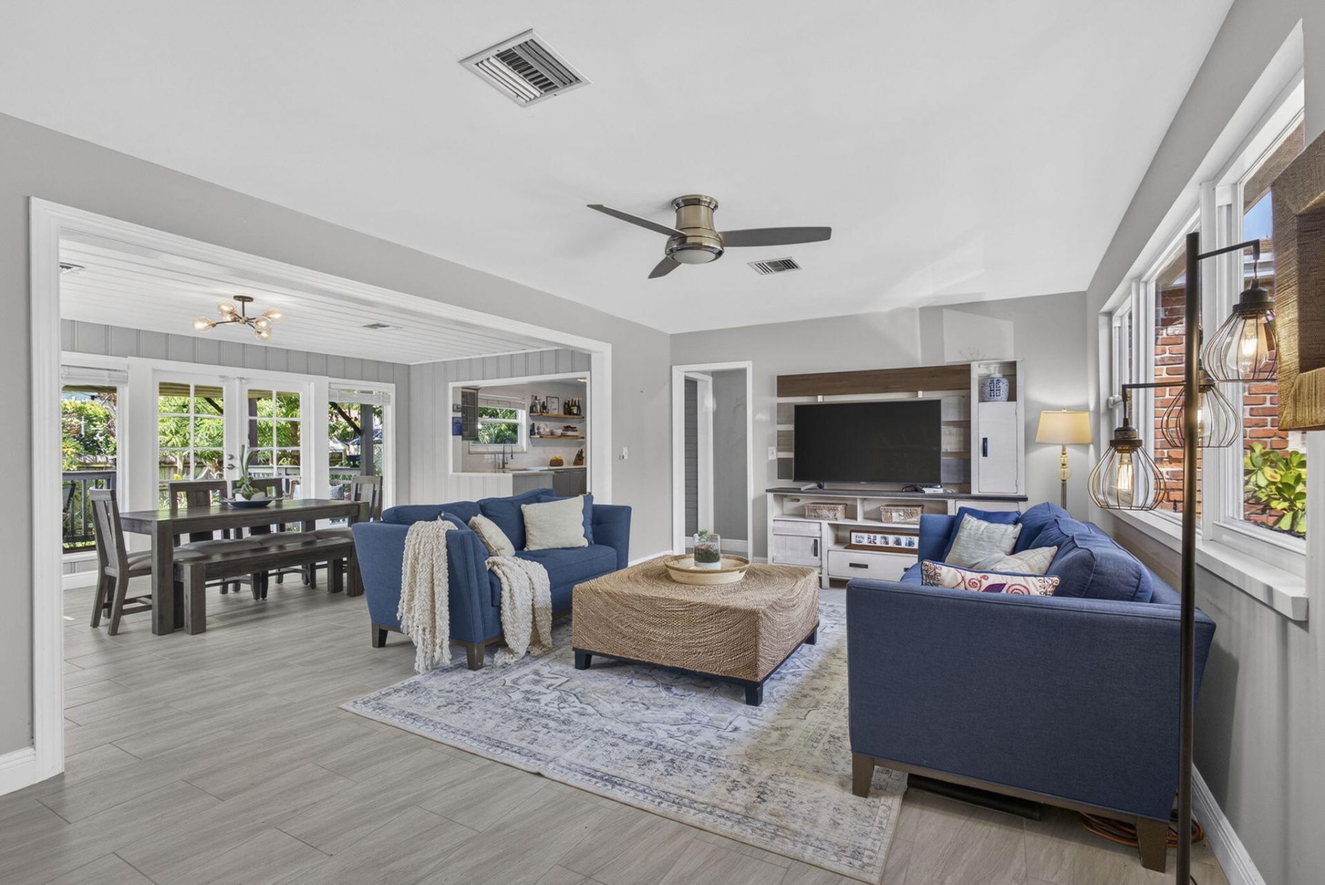 338 Hunter Street, West Palm Beach, FL 33405 Photo