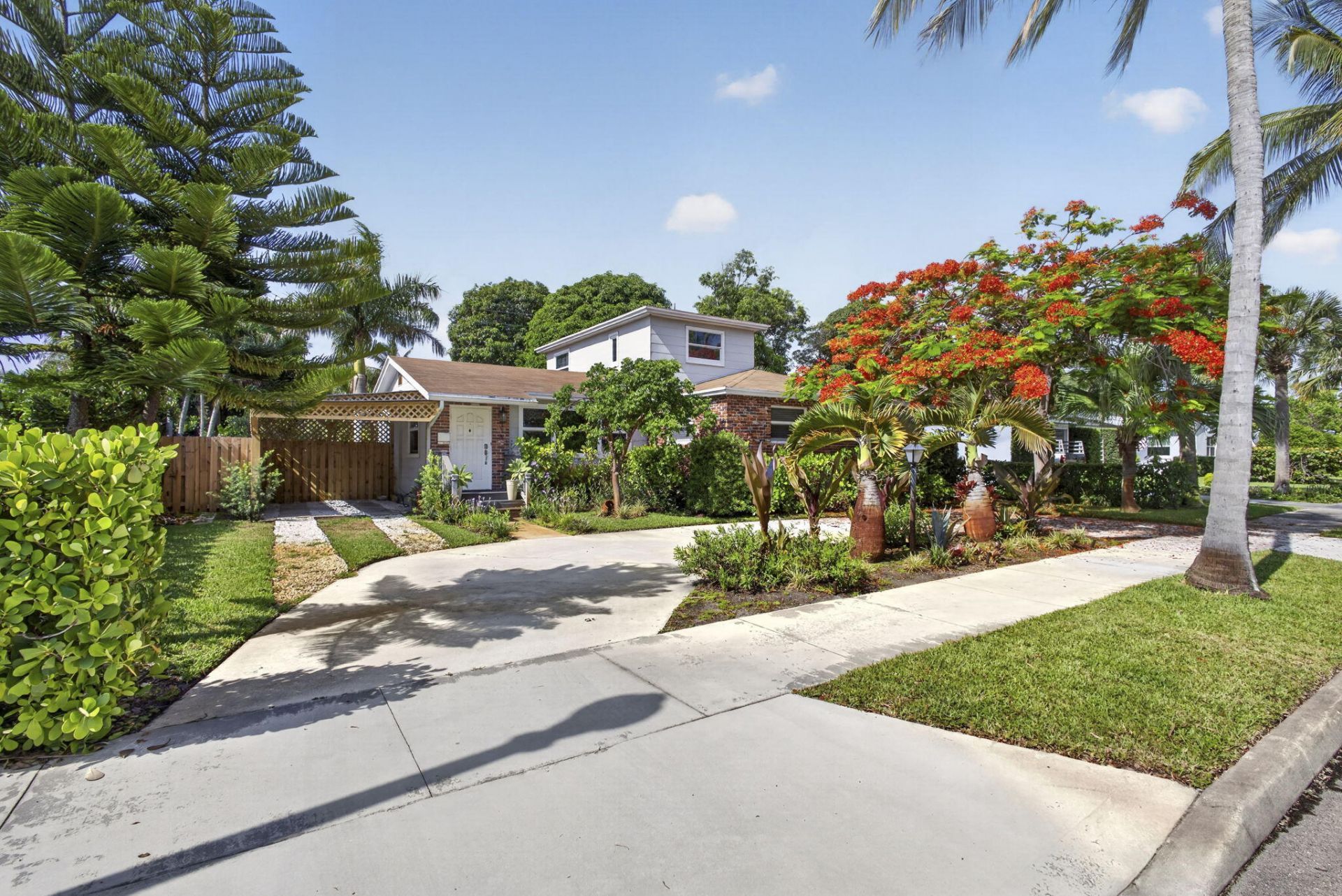 338 Hunter Street, West Palm Beach, FL 33405 Photo