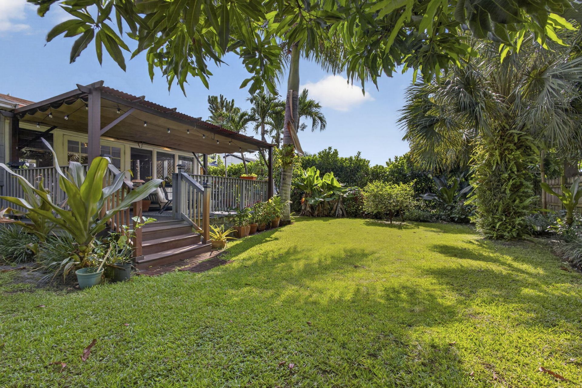 338 Hunter Street, West Palm Beach, FL 33405 Photo
