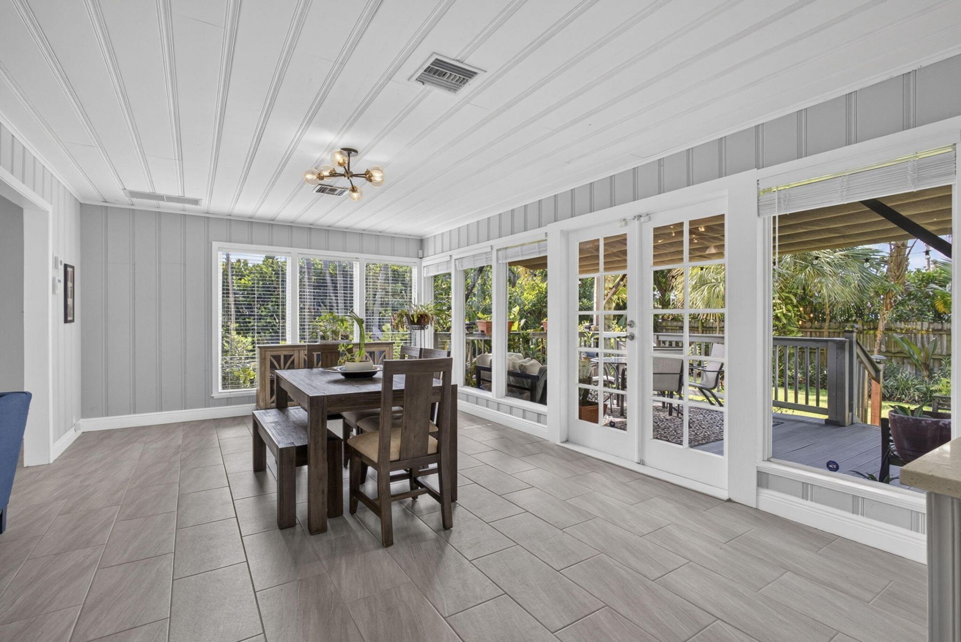 338 Hunter Street, West Palm Beach, FL 33405 Photo