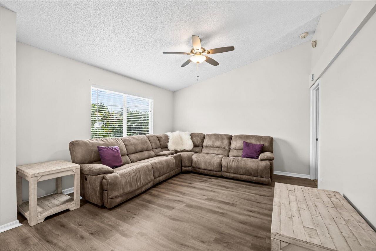 697 SW Jeanne Avenue, Port Saint Lucie, FL 34953 Photo
