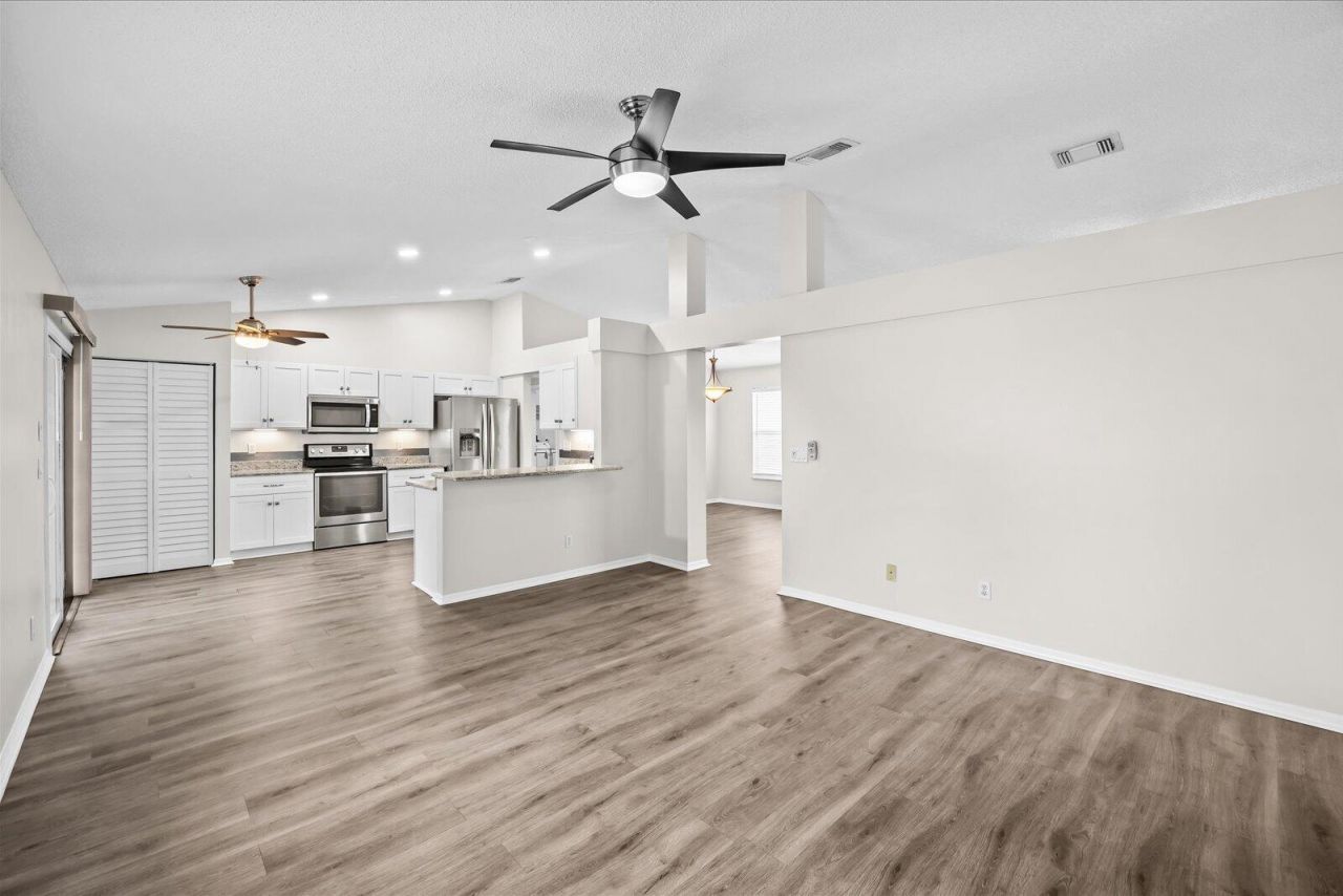 697 SW Jeanne Avenue, Port Saint Lucie, FL 34953 Photo