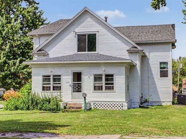 703 Pennsylvania Avenue, Story City, IA 50248