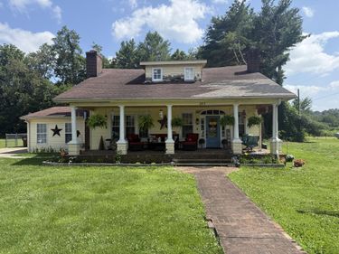 205 Stanford Street, Crab Orchard, KY 40419