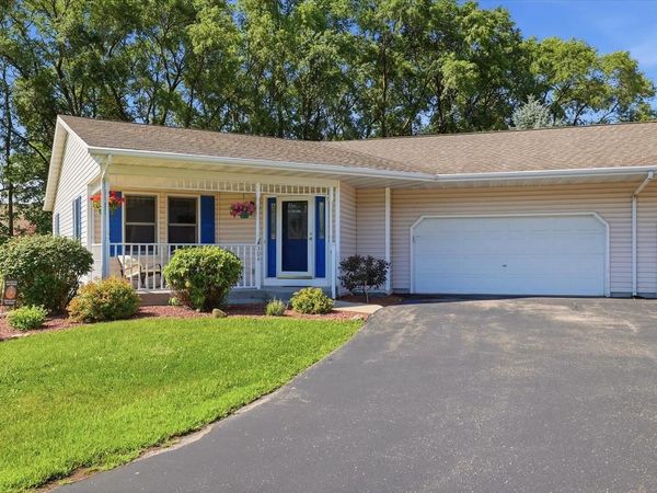 1180 Bloomingfield Drive, Unit 304, Whitewater, WI 53190