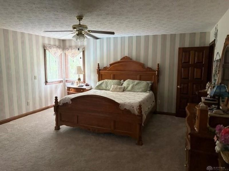 2045 Canterbury Court, Troy, OH 45373 Photo 11