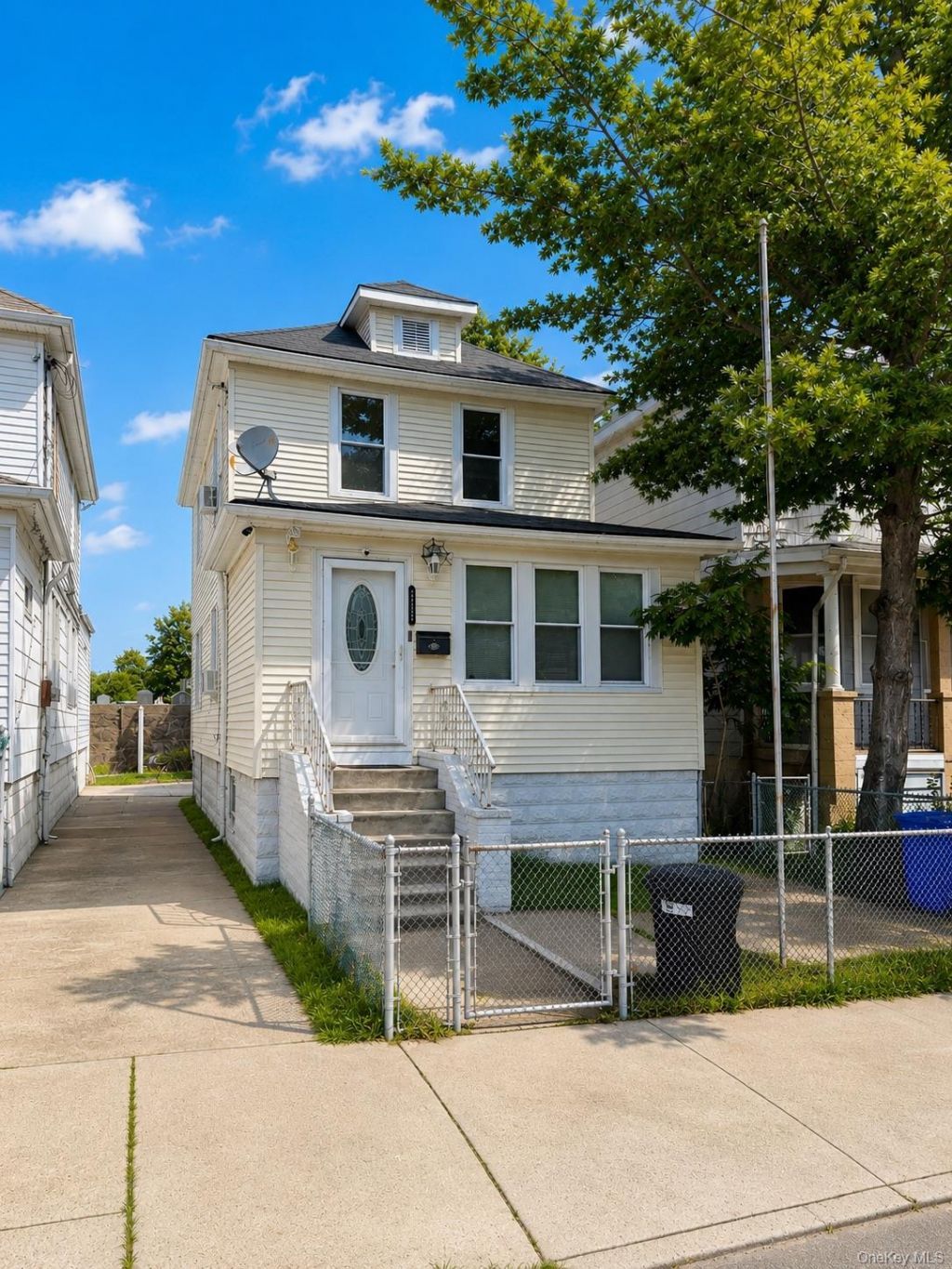 2729 Gifford Avenue , Bronx, NY 10465 Main Photo