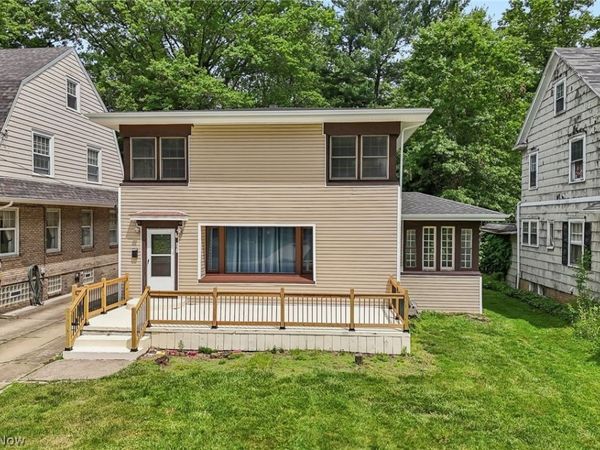 875 Hereford Drive , Akron, OH 44303