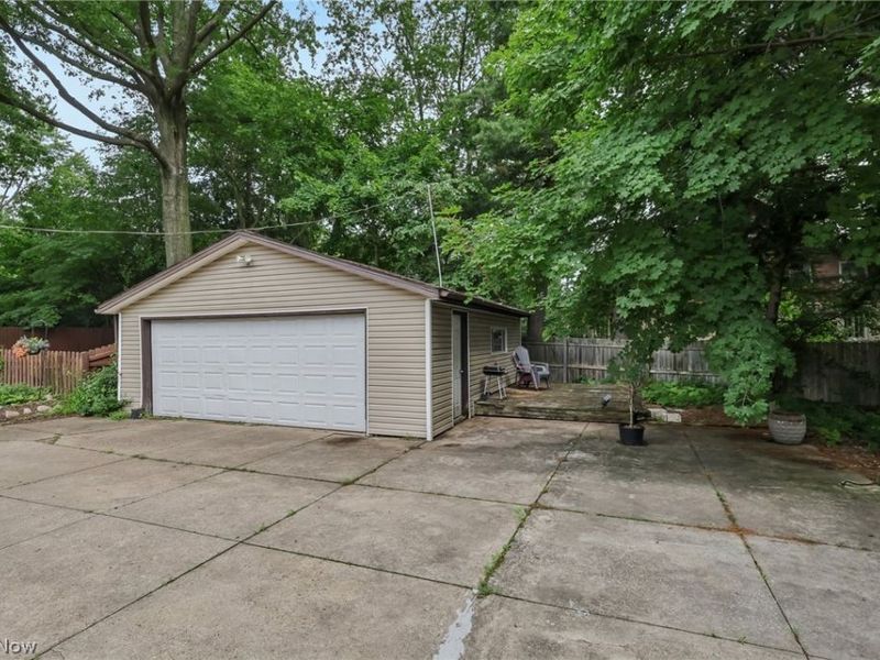 875 Hereford Drive, Akron, OH 44303 Photo 40