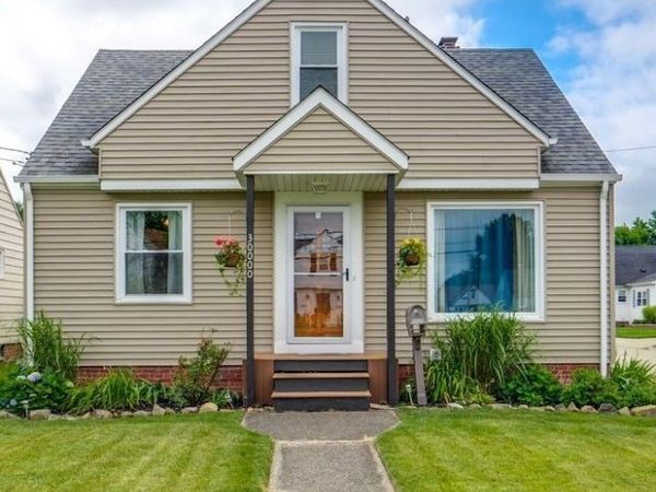 30000 Elgin Road , Wickliffe, OH 44092