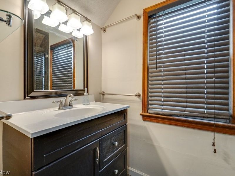 30000 Elgin Road, Wickliffe, OH 44092 Photo 19