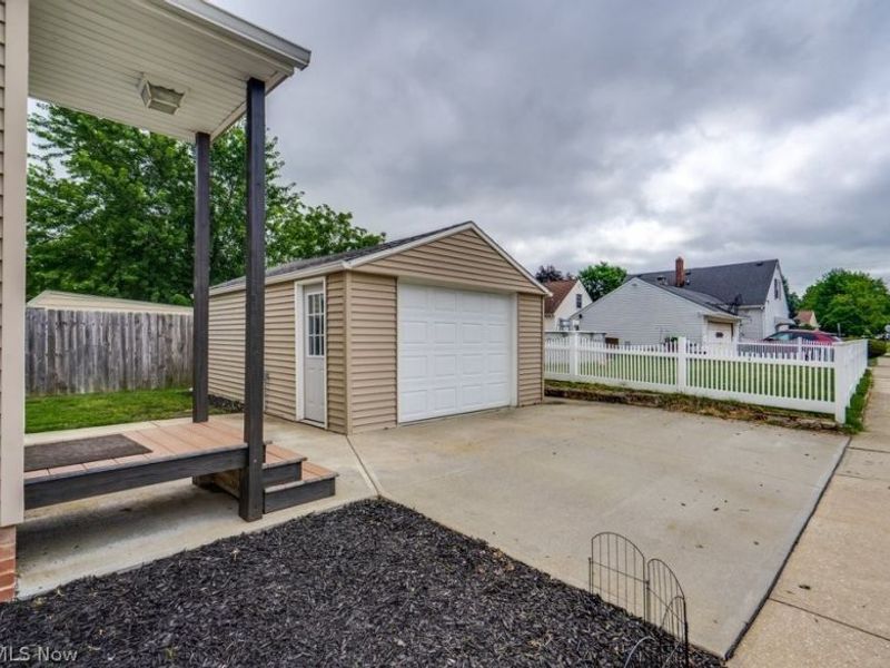 30000 Elgin Road, Wickliffe, OH 44092 Photo 28