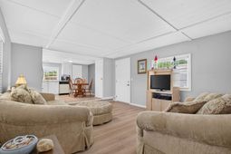1511 Tanglewood Ave  photo 4