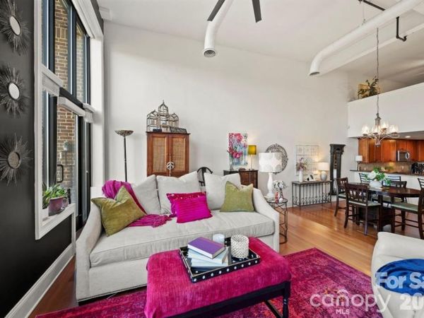 589 Catawba Street E, Belmont, NC 28012