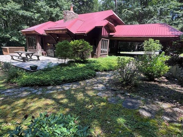 349 Tanglewood Cemetery Road, Linville, NC 28646