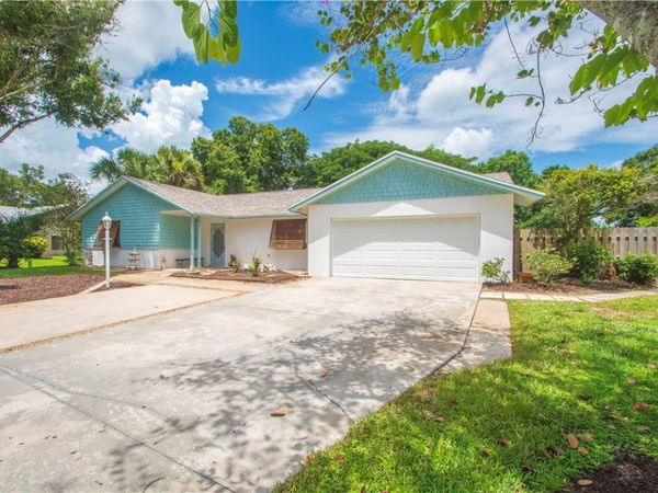2335 81st Court, Vero Beach, FL 32966