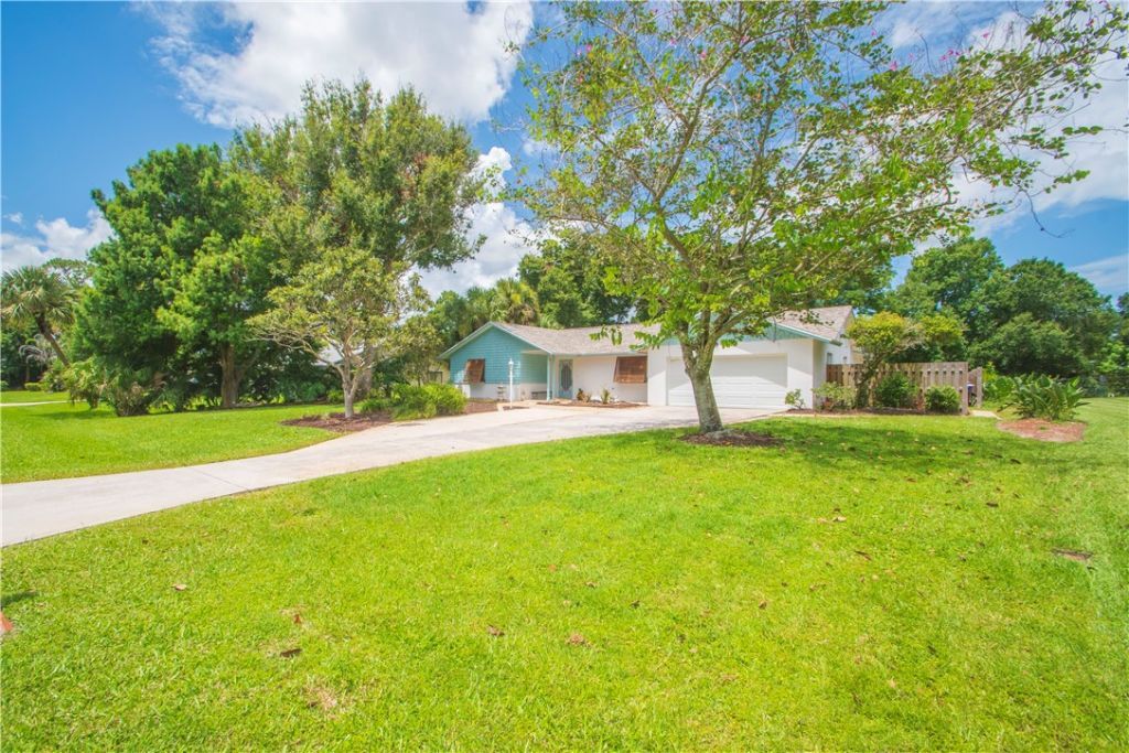 2335 81st Court, Vero Beach, FL 32966 Photo