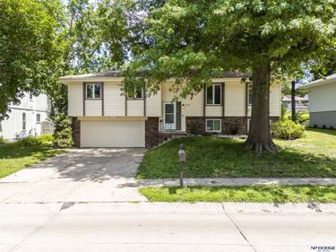 2121 N 129th Street, Omaha, NE 68164