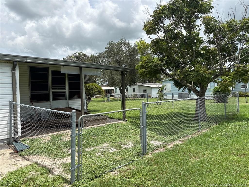 2458 SW Marquis Terrace, Stuart, FL 34997 Photo