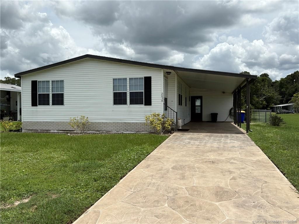 2458 SW Marquis Terrace, Stuart, FL 34997 Photo