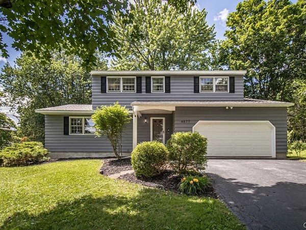 4877 Edgeworth Drive , Manlius, NY 13104