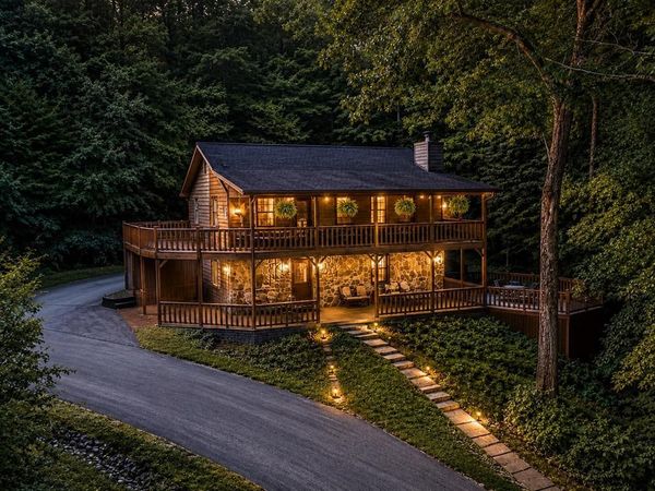 550 Ross Road, Mineral Bluff, GA 30559