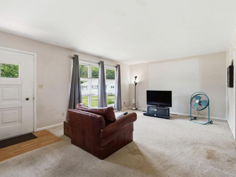 402 Crescent Court, Lebanon, OH 45036 Photo 8