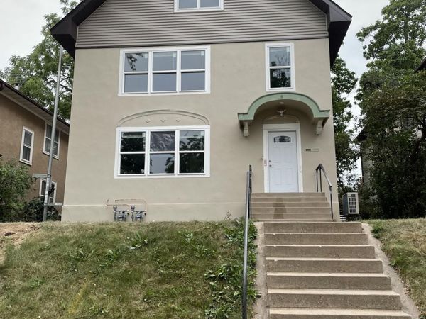 1952 Saint Clair Avenue , Saint Paul, MN 55105