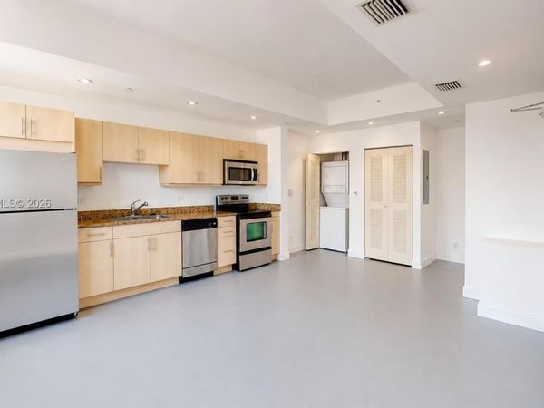 111 E Flagler St , Unit 810, Miami, FL 33131