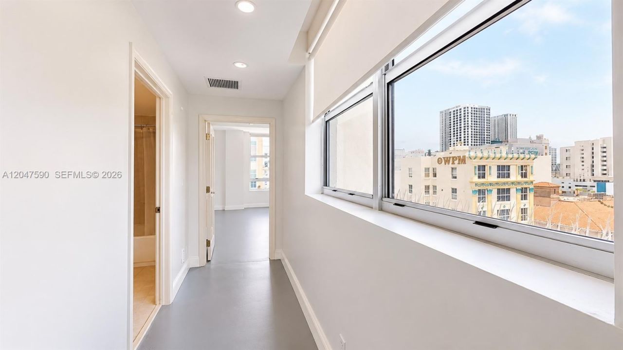 111 E Flagler St , Unit 810, Miami, FL 33131 Photo