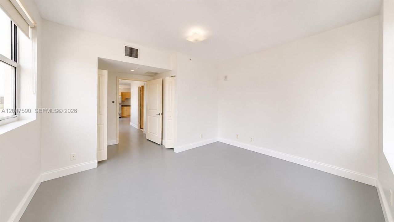111 E Flagler St , Unit 810, Miami, FL 33131 Photo