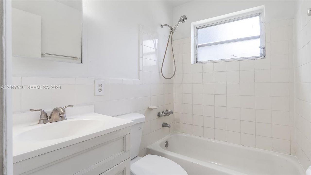 19200 NW 44th Ave, Miami Gardens, FL 33055 Photo