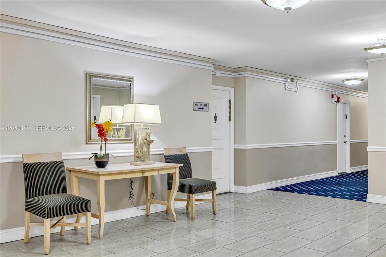5005 Collins Ave , Unit 509, Miami Beach, FL 33140 Photo