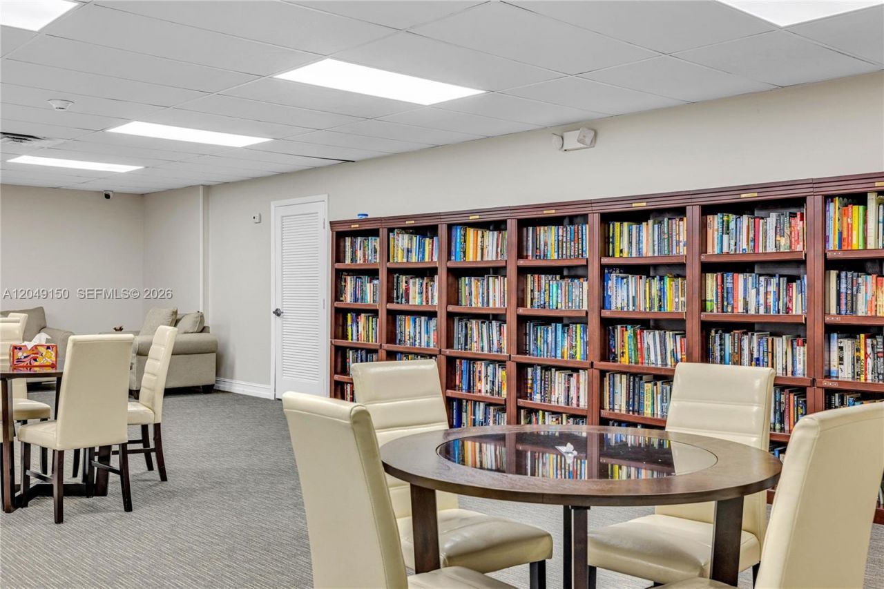 5005 Collins Ave , Unit 509, Miami Beach, FL 33140 Photo