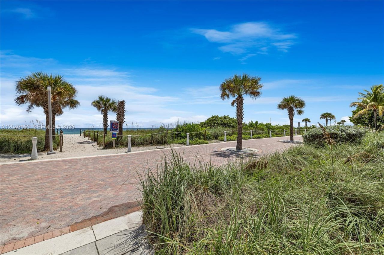5005 Collins Ave , Unit 509, Miami Beach, FL 33140 Photo
