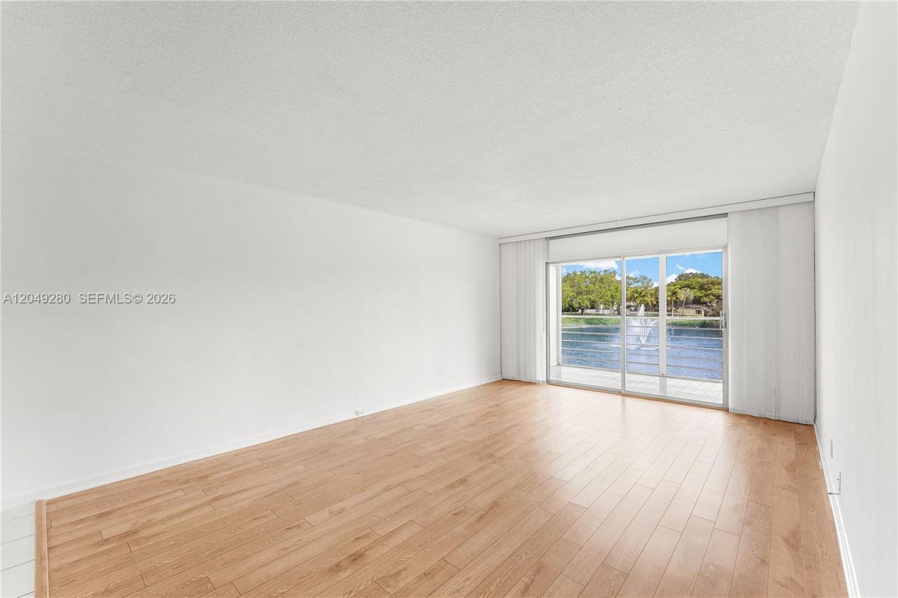 4301 Martinique Cir, Unit H2, Coconut Creek, FL 33066 Photo