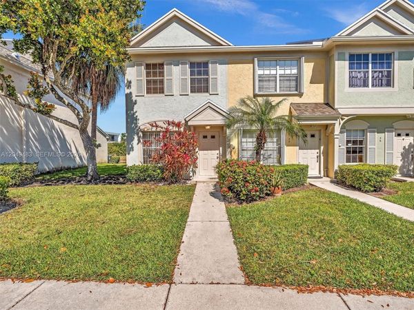 60 Key West Ct , Unit 60, Weston, FL 33326